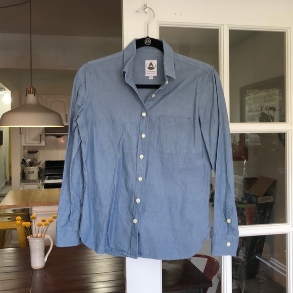 Tradlands Tops - Tradlands Chambray Button Down